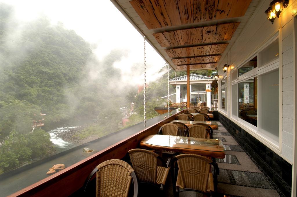 Full Moon Spa Wulai Exterior foto